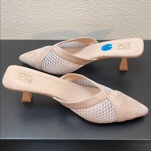 NWOT Yoki Suede Beige Mesh Mule Heels 9.5